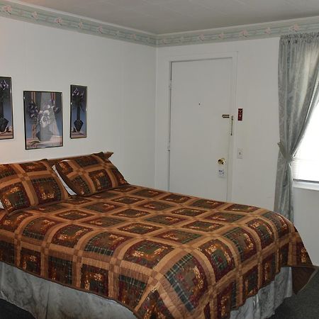 Royals Inn Motel Malta Dış mekan fotoğraf