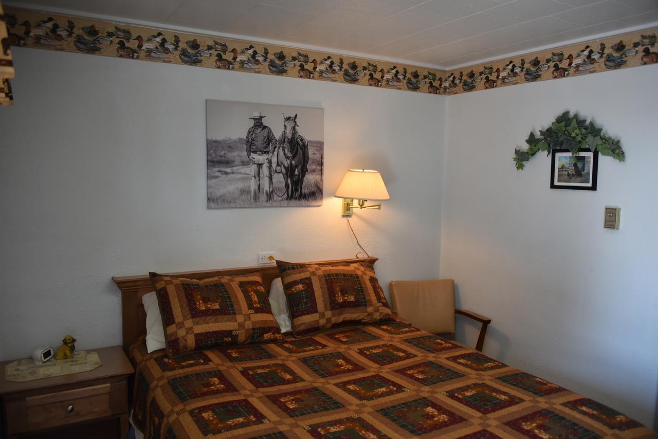 Royals Inn Motel Malta Dış mekan fotoğraf