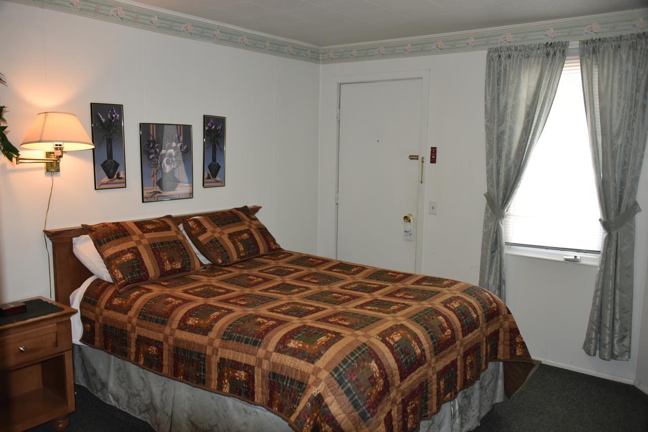 Royals Inn Motel Malta Dış mekan fotoğraf