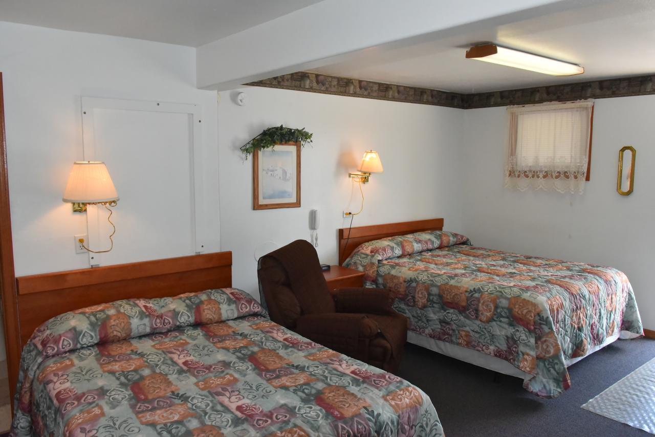 Royals Inn Motel Malta Dış mekan fotoğraf