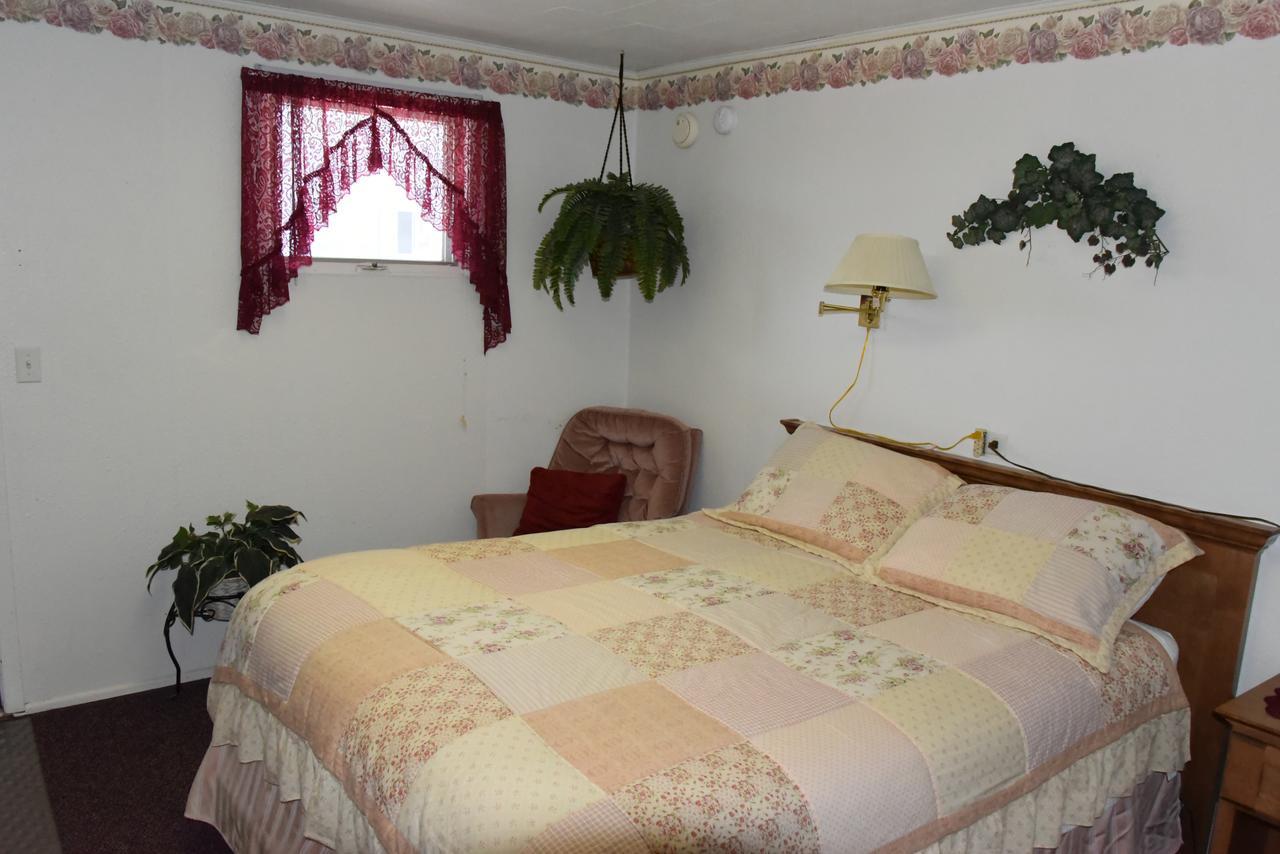 Royals Inn Motel Malta Dış mekan fotoğraf